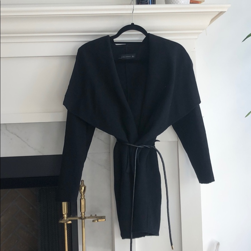 Zara black oversized wool/poly coat w/leather belt